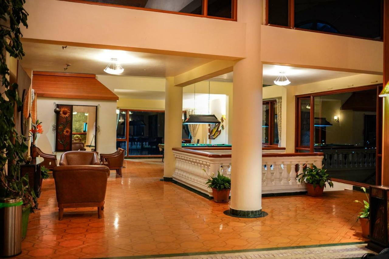 Hotel La Montana By Tgi Udagamandalam Exterior foto